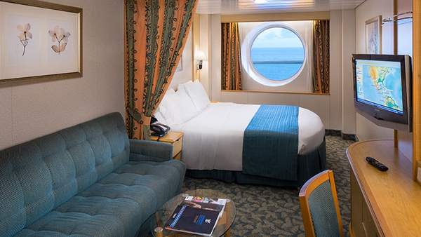 Freedom of the Seas Spacious Ocean View (4M) cabin, photo 1 of 3 Freedom of the Seas Spacious Ocean View (4M) cabin, photo 1 of 3