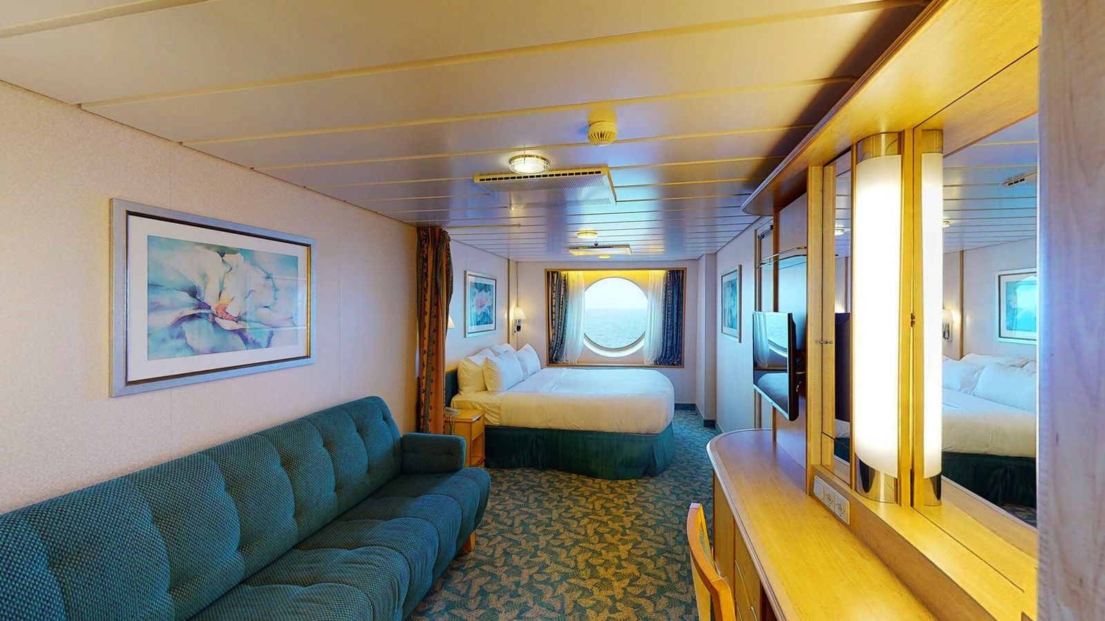 Freedom of the Seas Spacious Ocean View (3M) cabin, photo 3 of 3