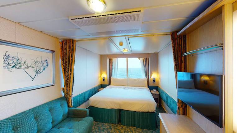 Freedom of the Seas Ocean View (2N) cabin, photo 3 of 3