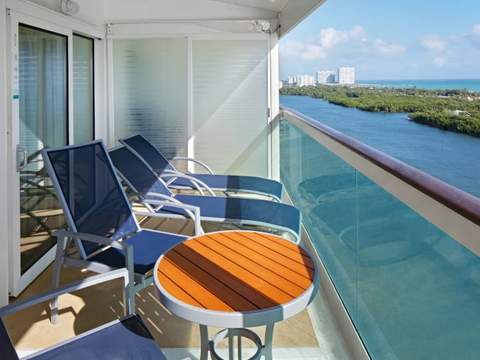 Freedom of the Seas Junior Suite (J3) balcony