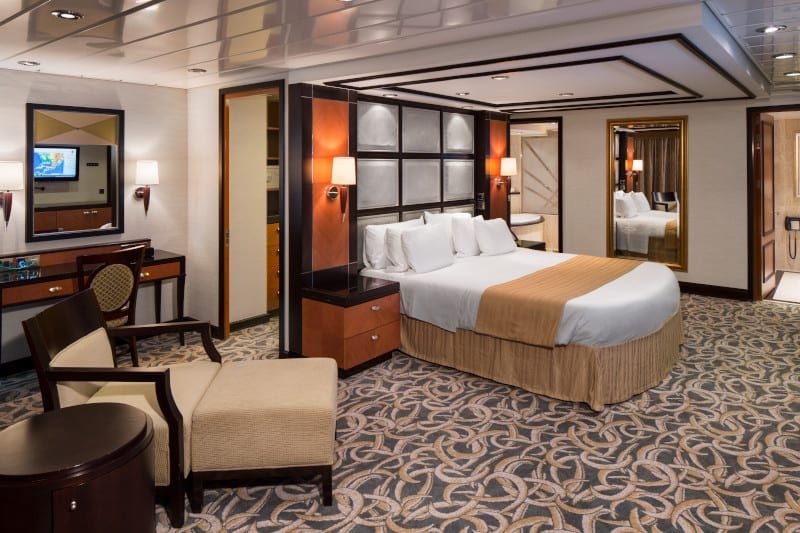 Freedom of the Seas Royal Suite - 1 Bedroom (RS) bedroom, photo 3 of 3