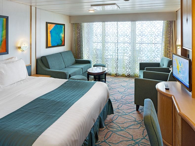 Grandeur of the Seas Sunset Junior Suite (JT) cabin, photo 1 of 2