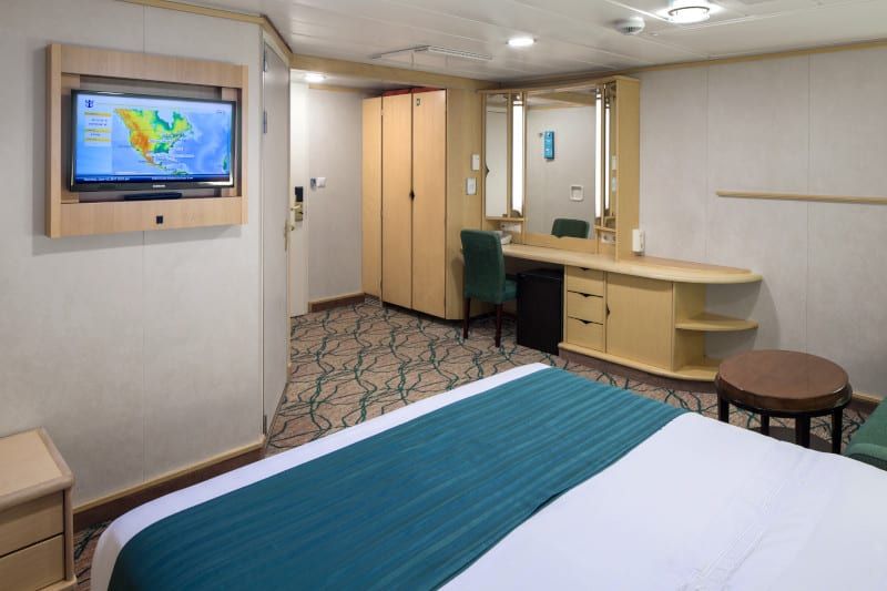 Grandeur of the Seas Interior (4V) cabin, photo 4 of 4