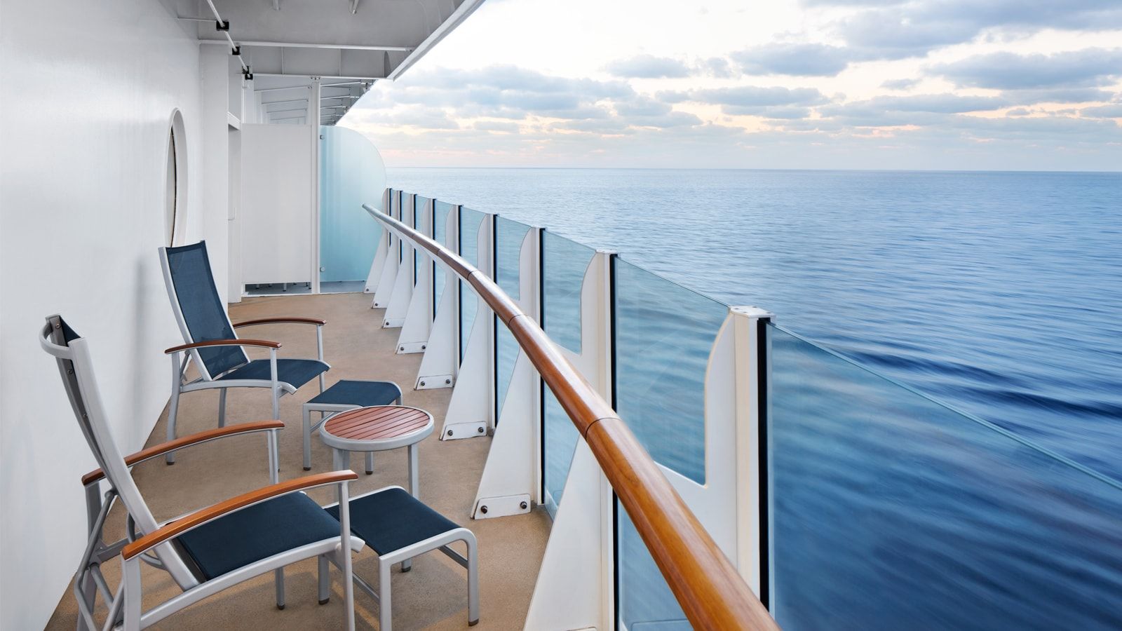 Harmony of the Seas Ultra Spacious Ocean View with Large Balcony (1A) balcony