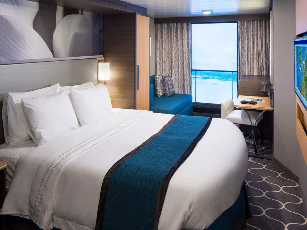 Harmony of the Seas Interior with Virtual Balcony (4U) cabin, photo 1 of 5 Harmony of the Seas Interior with Virtual Balcony (4U) cabin, photo 1 of 5