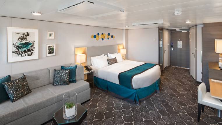 Harmony of the Seas Junior Suite (J3) cabin, photo 2 of 5