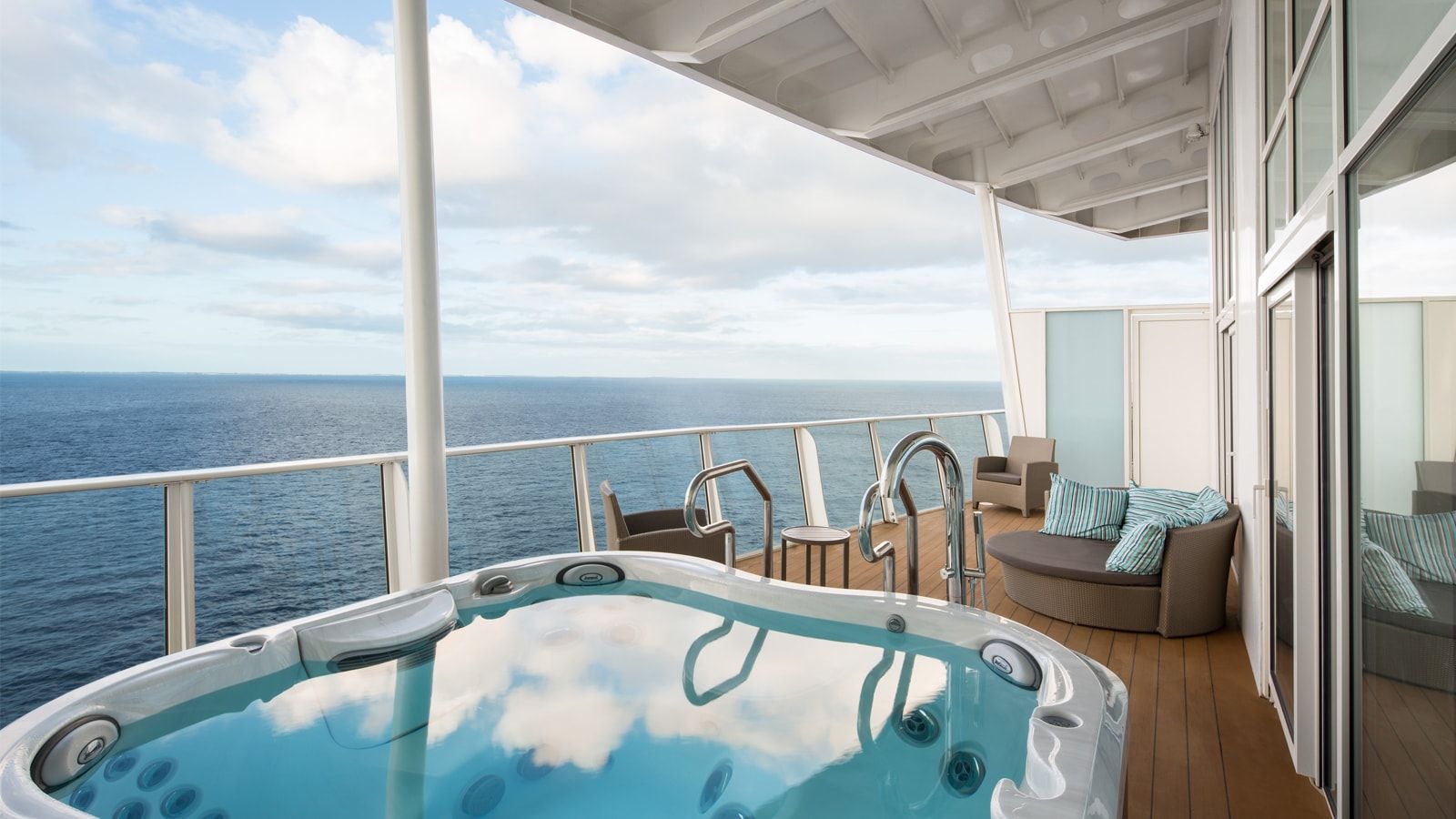 Harmony of the Seas Royal Loft Suite (RL) balcony, photo 2 of 2