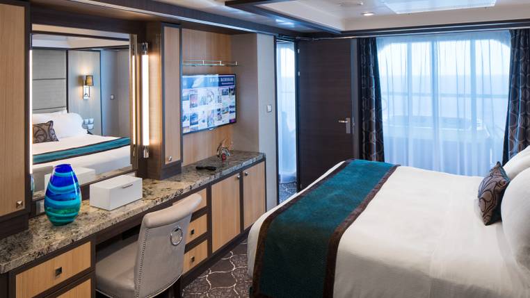 Harmony of the Seas Villa Suite - 4 Bedrooms (VS) bedroom, photo 2 of 9