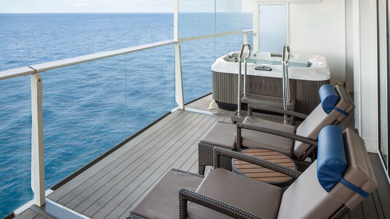Harmony of the Seas Villa Suite - 4 Bedrooms (VS) balcony, photo 1 of 6