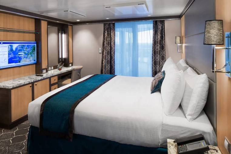 Harmony of the Seas Interior with Virtual Balcony (4U) cabin, photo 6 of 9
