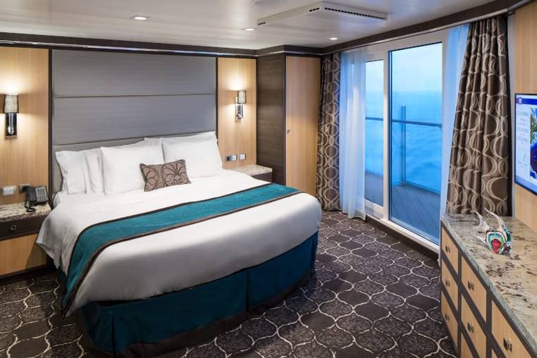Harmony of the Seas Spacious AquaTheater Suite - 1 Bedroom (A3) bedroom, photo 2 of 3