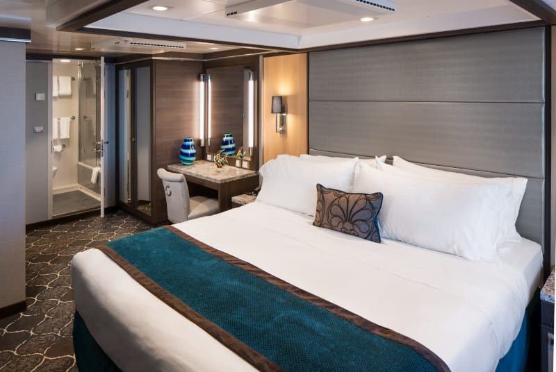 Harmony of the Seas Villa Suite - 4 Bedrooms (VS) bedroom, photo 8 of 9