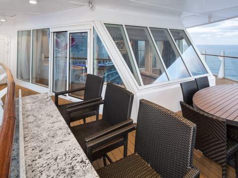 Harmony of the Seas Spacious AquaTheater Suite Large Balcony - 2 Bedroom (A1) balcony, photo 4 of 4