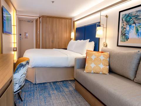 Hero of the Seas Central Park View Balcony (F1) cabin, photo 3 of 4
