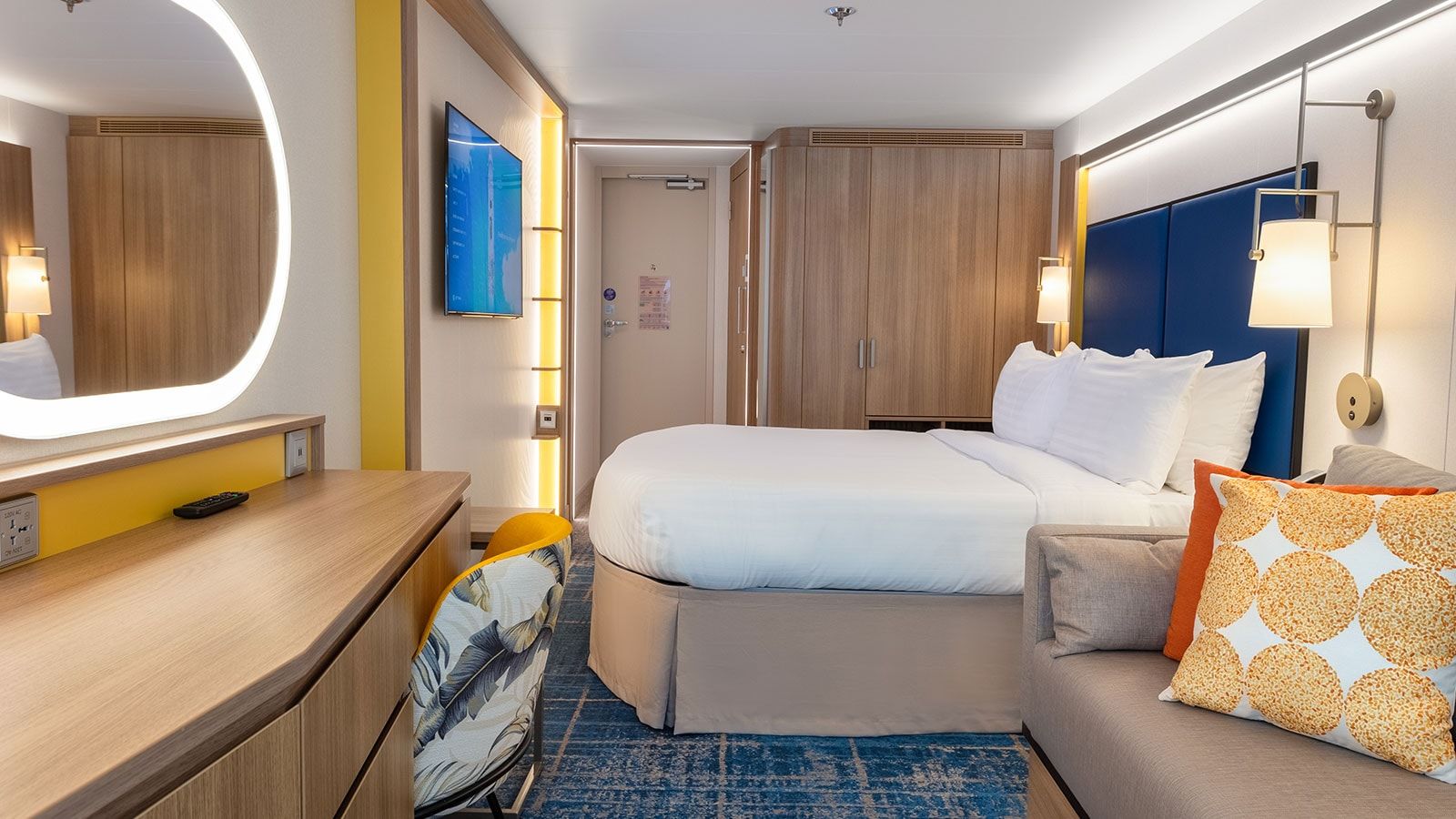 Hero of the Seas Surfside Family View Balcony (H3) cabin, photo 3 of 4