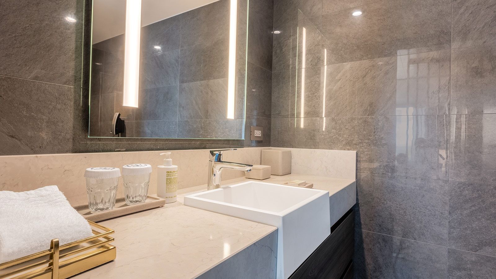 Legend of the Seas Royal Loft Suite (RL) bathroom, photo 3 of 3
