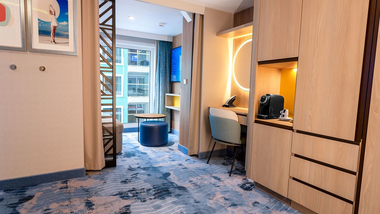 Hero of the Seas Surfside Family Suite (SF) cabin, photo 3 of 7