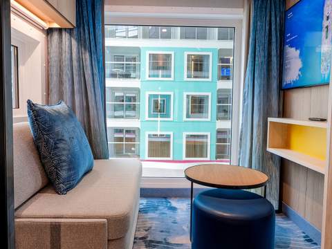 Legend of the Seas Surfside Family Suite (SF) cabin, photo 4 of 7