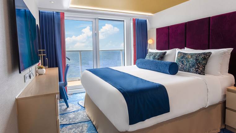 Legend of the Seas Ultimate Family Townhouse (UL) bedroom, photo 1 of 4