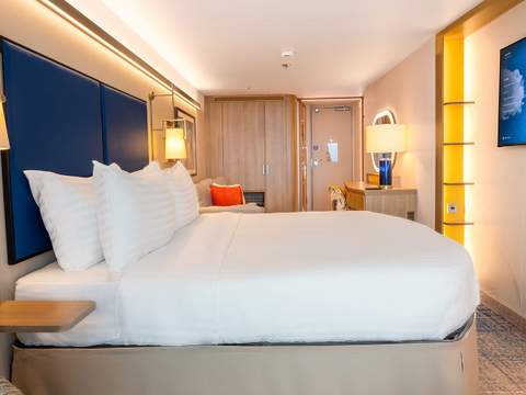 Icon of the Seas Panoramic Ocean View (L5) cabin, photo 3 of 4