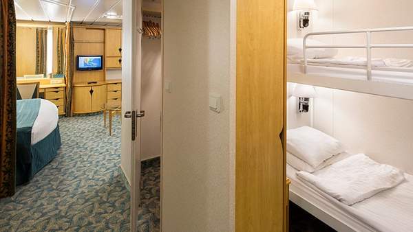 Independence of the Seas Spacious Interior (1R) cabin, photo 1 of 2
