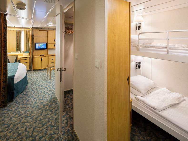 Independence of the Seas Spacious Interior (1R) cabin, photo 1 of 2