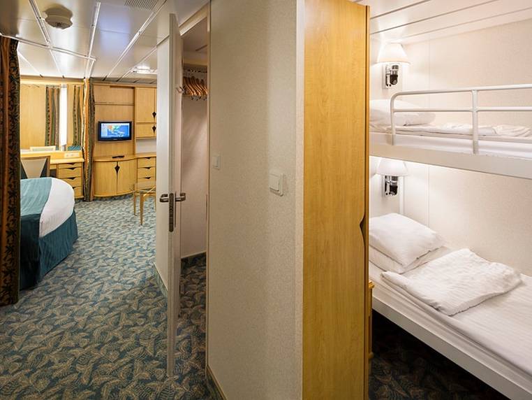 Independence of the Seas Spacious Interior (1R) cabin, photo 1 of 2