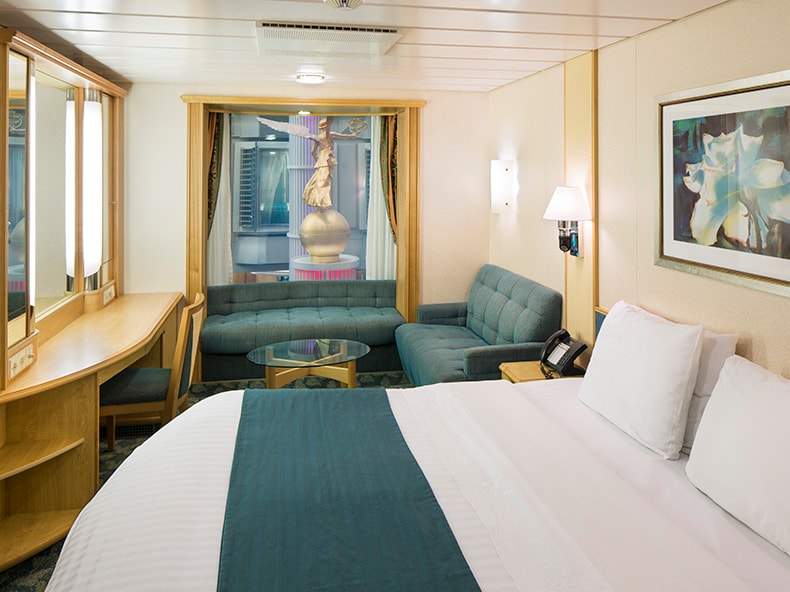 Independence of the Seas Promenade View Interior (2T) cabin, photo 1 of 4
