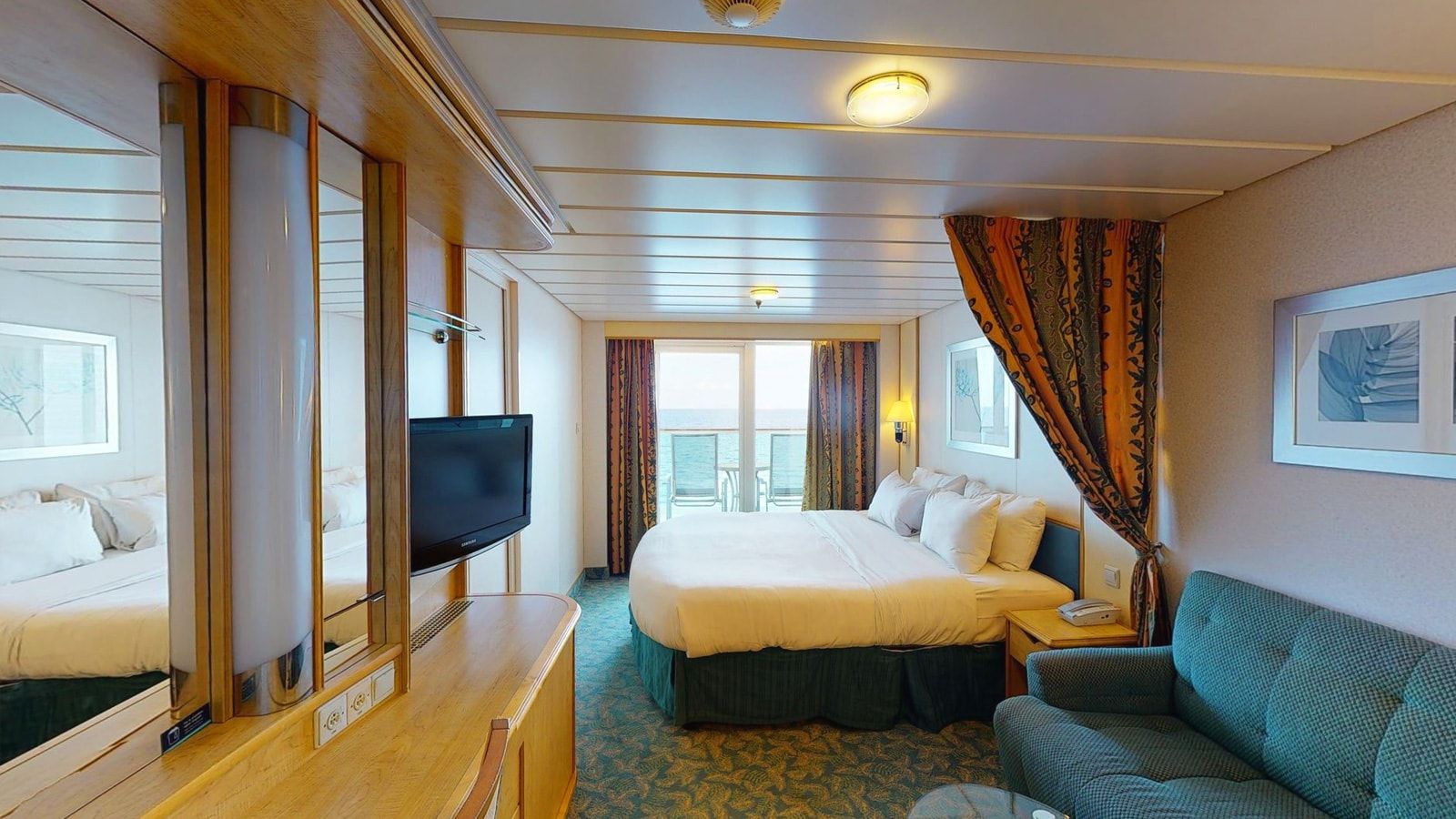 Independence of the Seas Ocean View Balcony (1D) cabin, photo 4 of 4