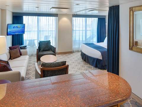 Jewel of the Seas Grand Suite - 1 Bedroom (GS) bedroom, photo 1 of 4