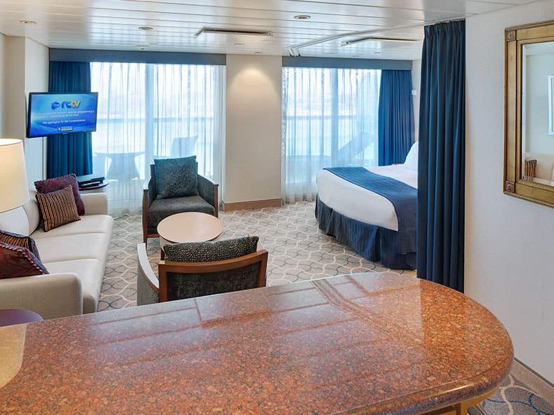 Jewel of the Seas Grand Suite - 1 Bedroom (GS) bedroom, photo 1 of 4