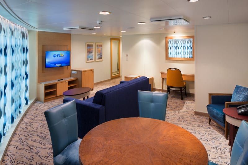 Jewel of the Seas Ocean View Suite - 2 Bedroom (No Balcony) (VT) living area, photo 1 of 2