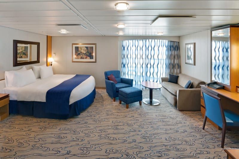 Jewel of the Seas Junior Suite (J3) cabin, photo 5 of 6