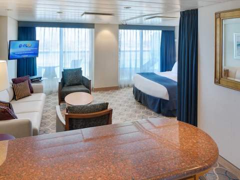 Jewel of the Seas Grand Suite - 1 Bedroom (GS) living area, photo 5 of 5