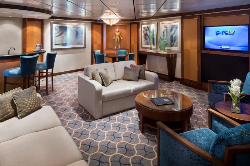 Jewel of the Seas Royal Suite - 1 Bedroom (RS) living area, photo 3 of 3