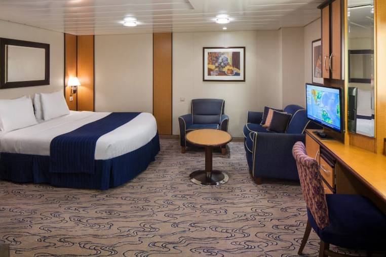 Jewel of the Seas Interior - Accessible (2V) cabin, photo 3 of 3
