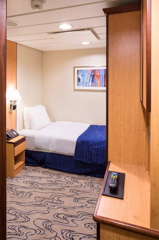 Jewel of the Seas Studio Interior (2W) cabin, photo 3 of 3