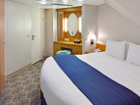 Jewel of the Seas Owner's Suite - 2 Bedroom (OT) bedroom, photo 4 of 4 Jewel of the Seas Owner's Suite - 2 Bedroom (OT) bedroom, photo 4 of 4