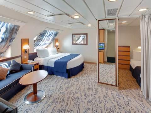 Jewel of the Seas Ultra Spacious Ocean View (1K) cabin, photo 4 of 4 Jewel of the Seas Ultra Spacious Ocean View (1K) cabin, photo 4 of 4