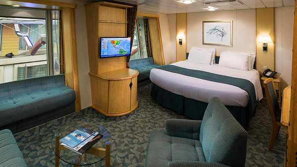 Liberty of the Seas Spacious Promenade View interior (1Q) cabin, photo 1 of 2