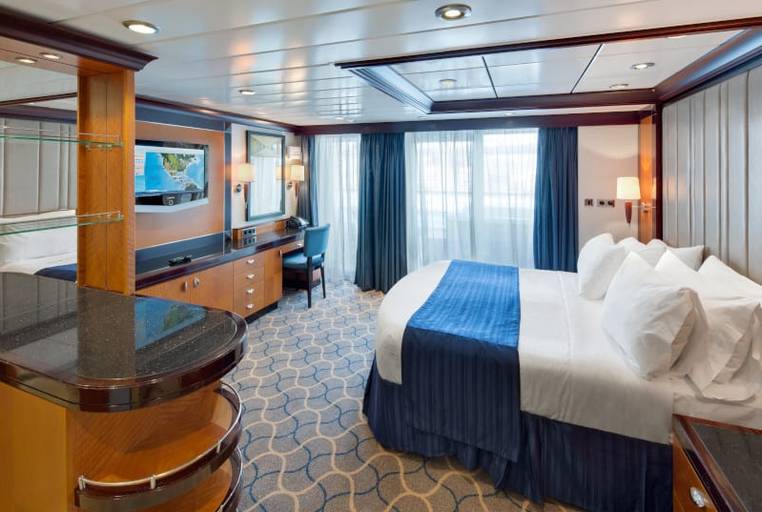 Liberty of the Seas Villa Suite - 4 Bedroom (VS) bedroom, photo 1 of 4