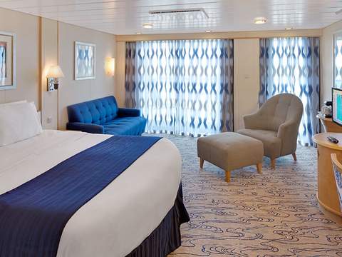 Mariner of the Seas Junior Suite (J3) cabin, photo 1 of 4