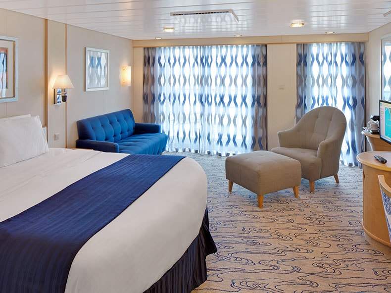 Mariner of the Seas Junior Suite (J3) cabin, photo 1 of 4