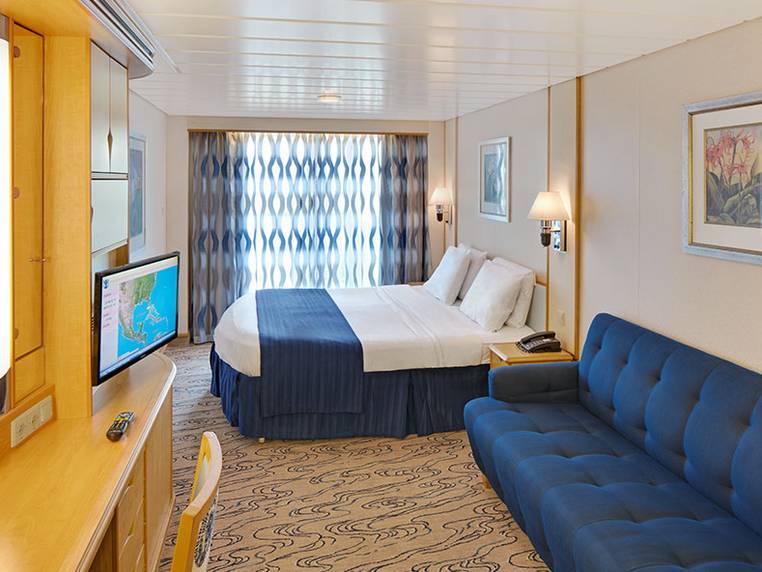 Our spacious Deluxe Ocean View Staterooms offer a spectacular view for a memorable vacation.