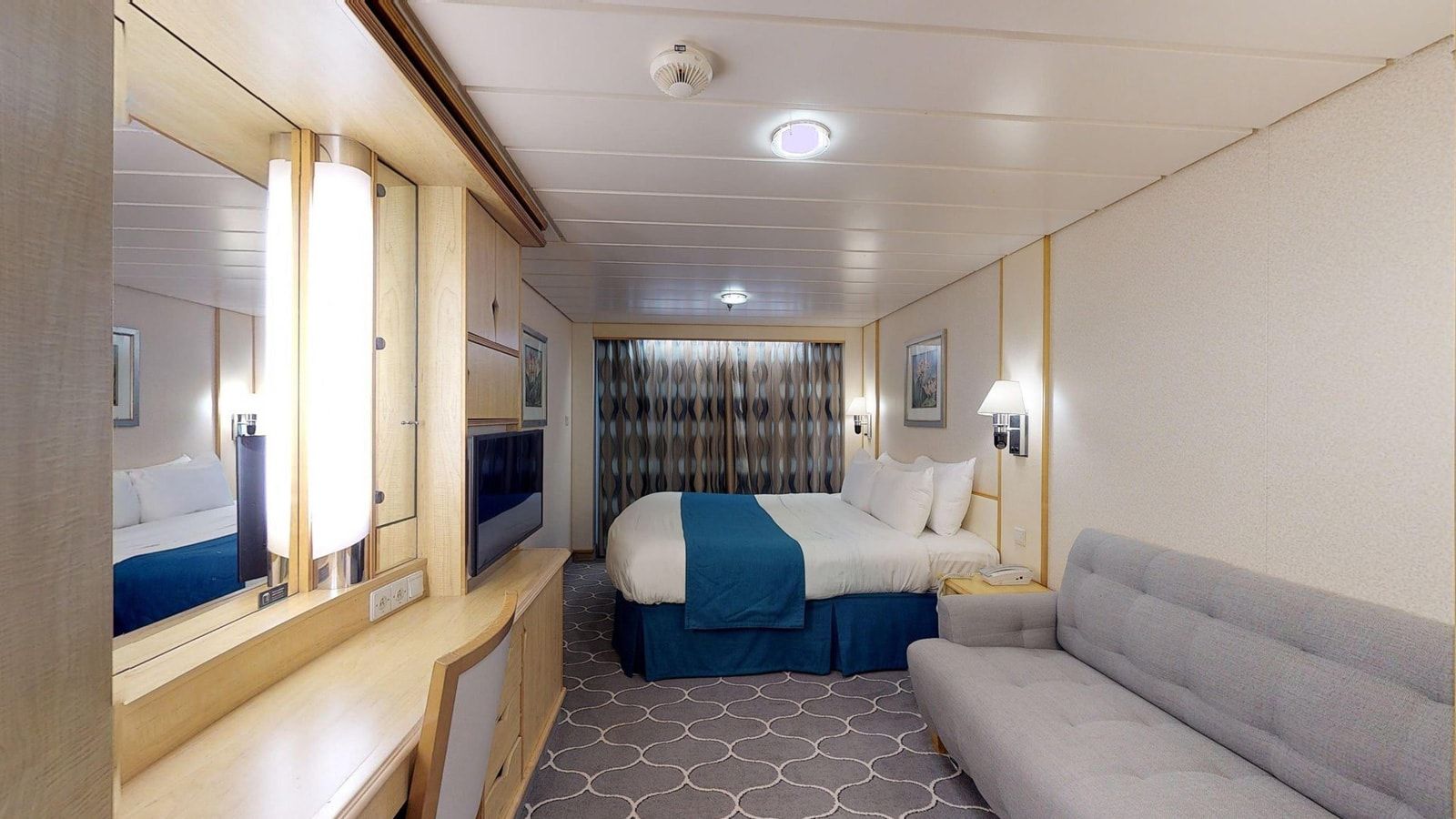 Navigator of the Seas Spacious Ocean View Balcony (1B) cabin, photo 3 of 3