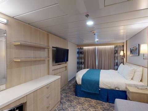 Navigator of the Seas Spacious Panoramic Ocean View (1L) cabin, photo 3 of 9 Navigator of the Seas Spacious Panoramic Ocean View (1L) cabin, photo 3 of 9
