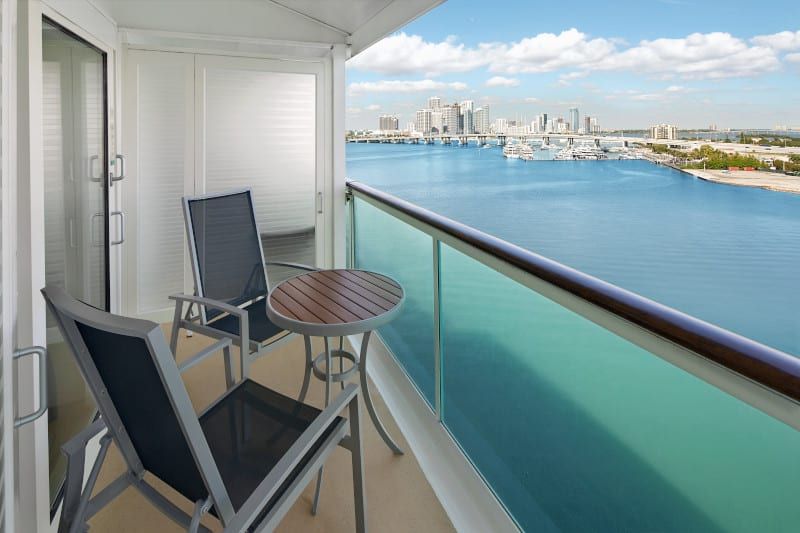 Navigator of the Seas Ocean View Balcony (4D) balcony