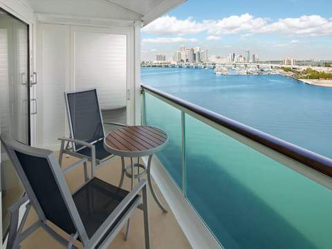 Navigator of the Seas Ocean View Balcony (4D) balcony