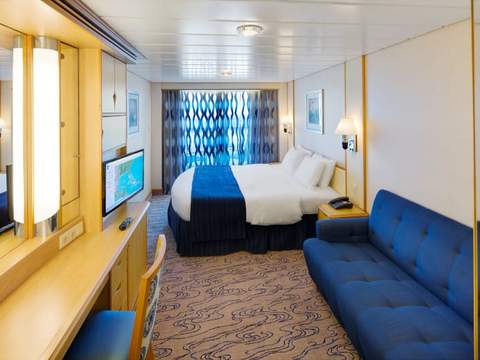 Navigator of the Seas Ocean View Balcony (4D) cabin, photo 4 of 4