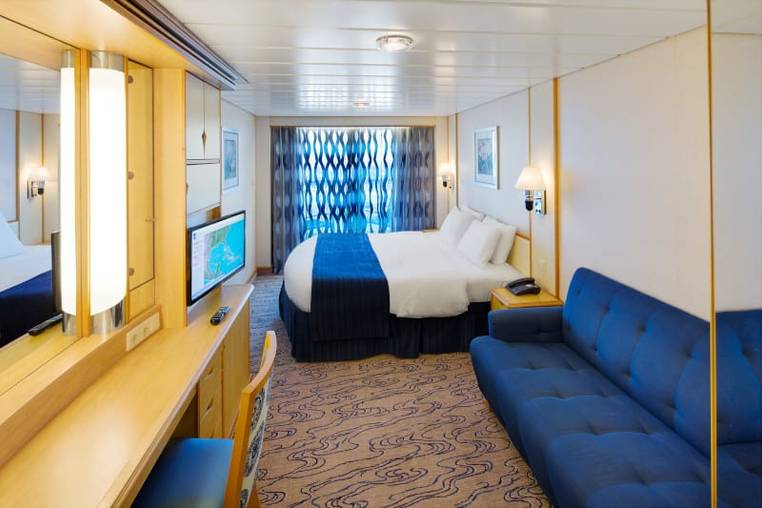 Navigator of the Seas Ocean View Balcony (4D) cabin, photo 4 of 4